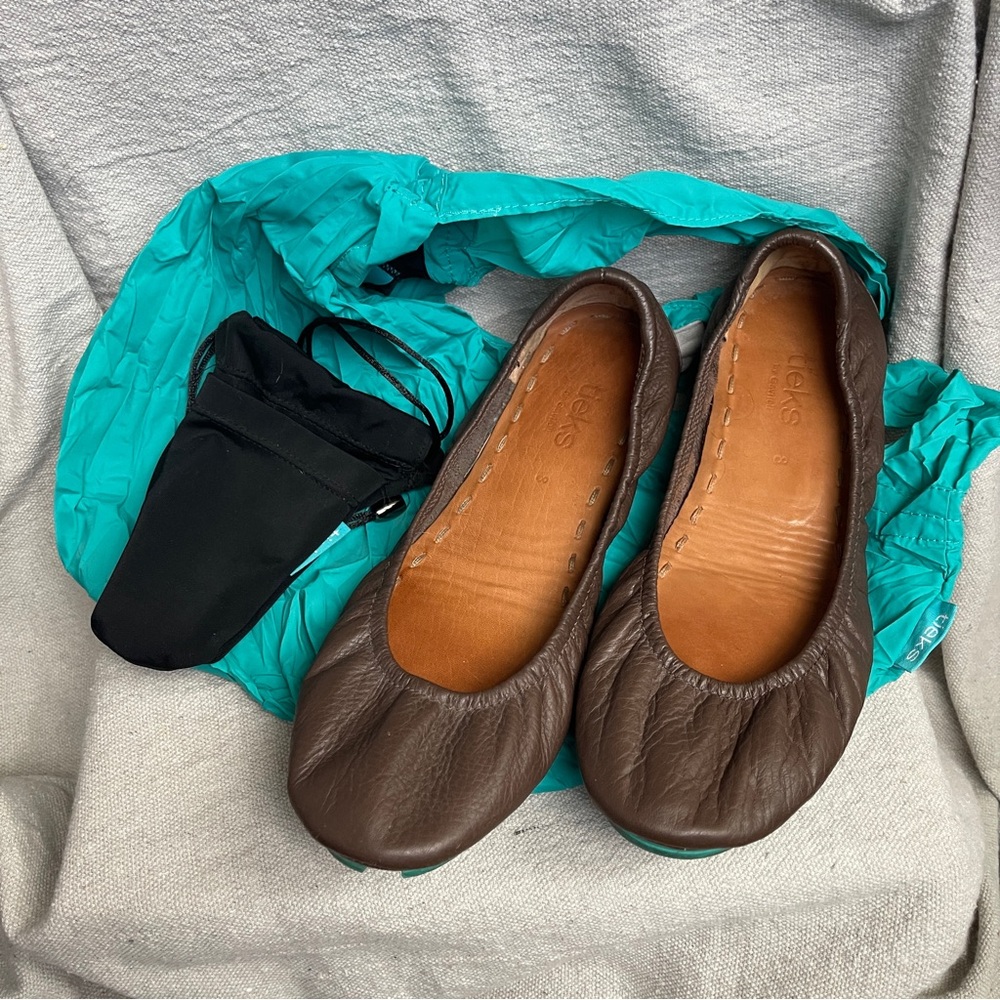 Tieks Brown Matte Leather Ballet Flats | Compact Pouch | Reusable Tote | Size 8